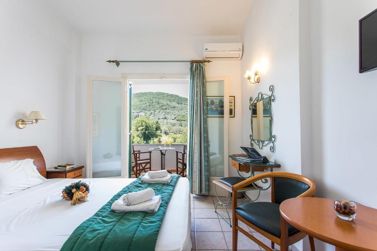 Paradise Inn Liapades Corfu Exterior photo